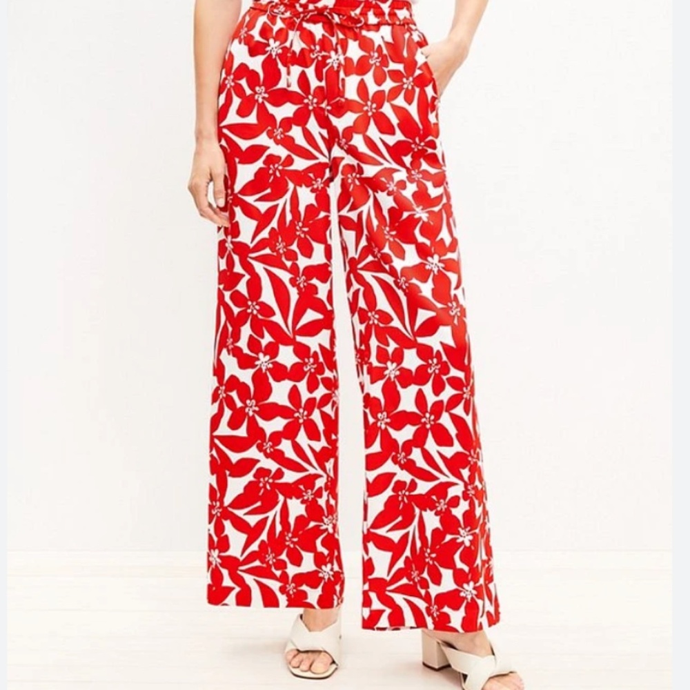 NWT Pull On Wide Leg Pants In Plumeria Twill